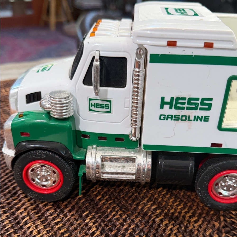 Green and White 2008 Hess Collectible Toy Truck with Working Lights - Picture 6 of 16